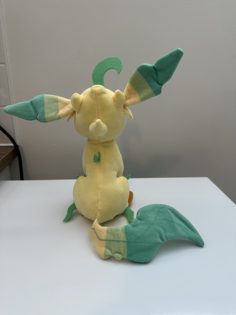 Leafeon Pokémon Plush Toy - photo 3