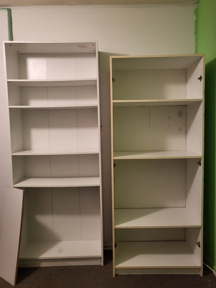 White Bookcase (S)- FREE