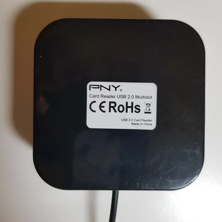 PNY USB 2.0 Multi-slot Card Reader image indicator(3)