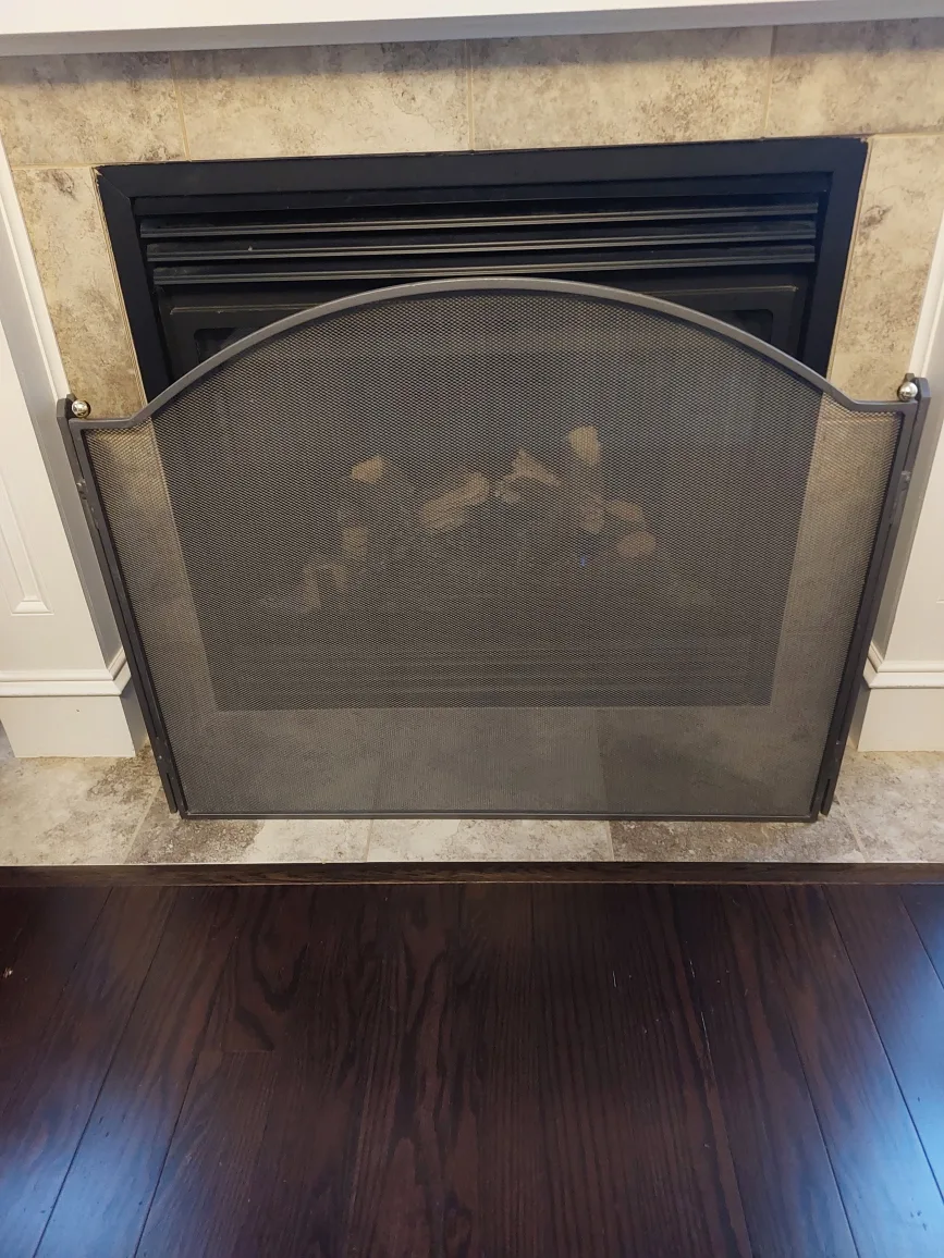 Three-panel Fireplace Screen image indicator(2)