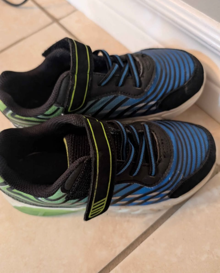 Kids' Athletic Shoes - Size 11 #freecycle