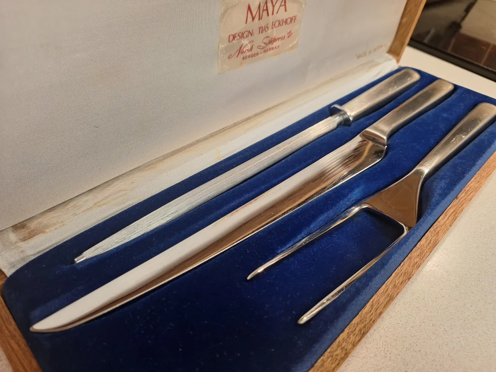 Vintage Maya Carving Set image indicator(2)