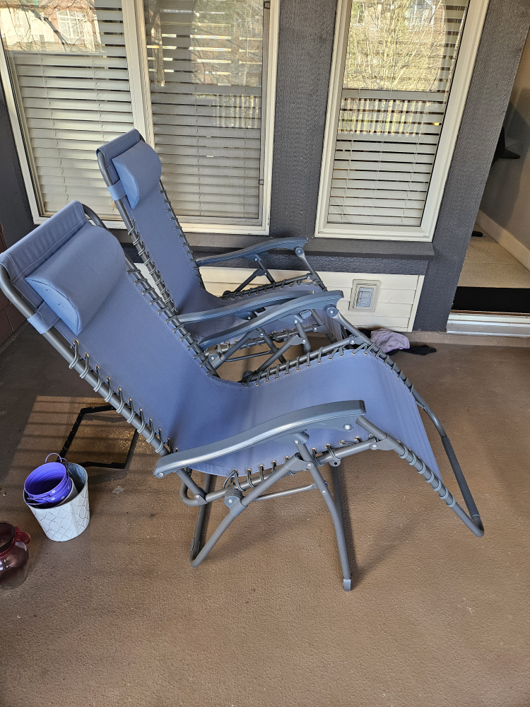 Pair of Halden Relaxer Reclining Lounge Chairs - photo 4