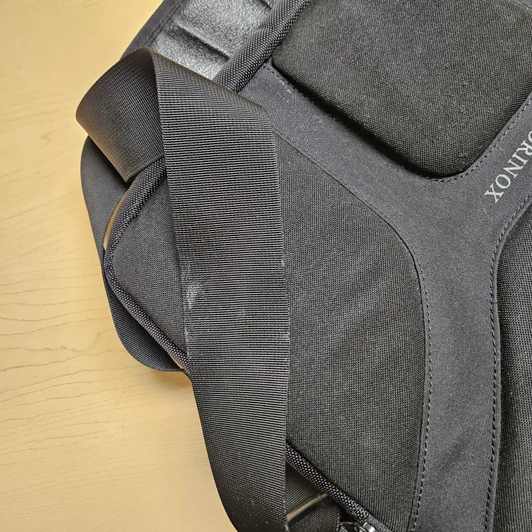 Victorinox Padded Messenger Laptop Bag #freecycle image indicator(6)