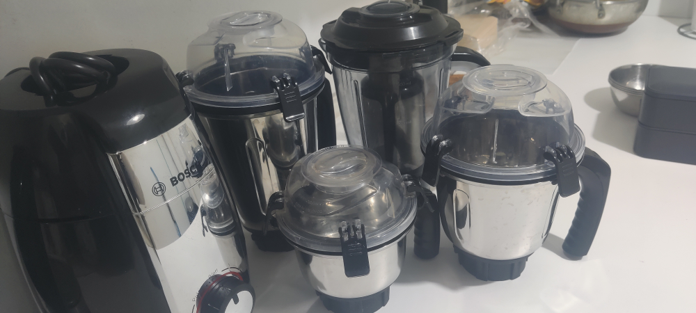 Indian Bosch Mixer Grinder - Like New - photo 2