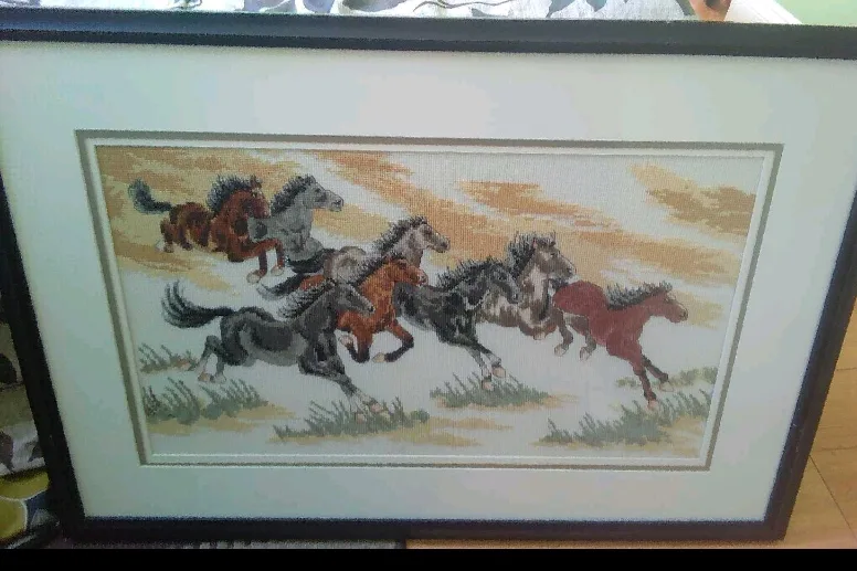 Absolutely Stunning,Large Hand Woven Horse Picture image indicator(2)