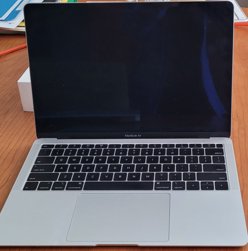 2019 MacBook Air 13-inch, with separate keyboard - photo 3