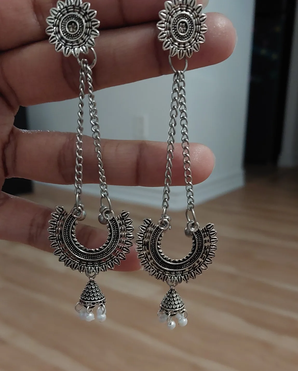 BRAND NEW Unique Fashion Earrings each pair 4$ 🧡 image indicator(5)