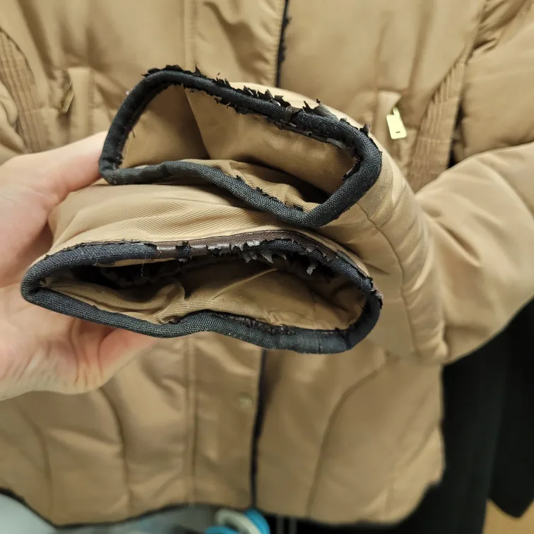 FREE Zara Basic Puffer Jacket - Size XS image indicator(5)