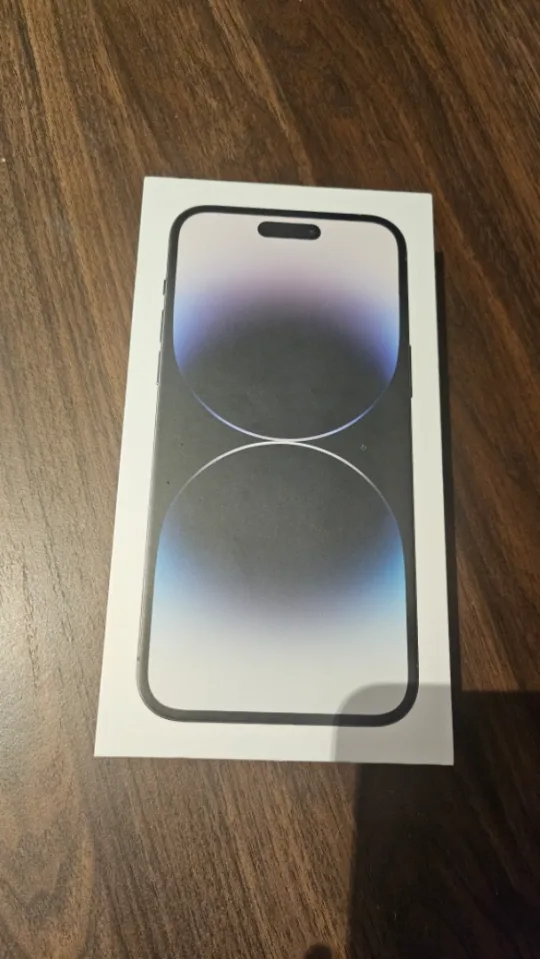 Like New iPhone 14 Pro Max - Space Black - 128GB image indicator(2)