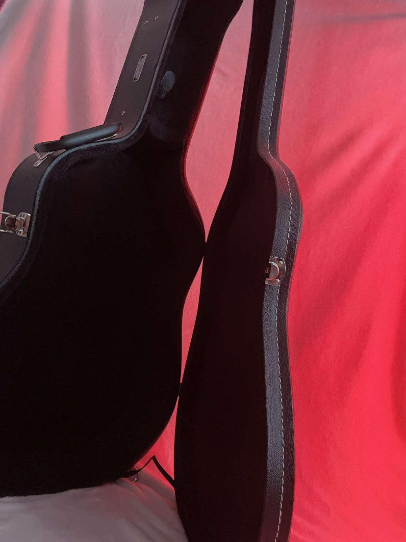 Acoustic Guitar with Case - photo 5