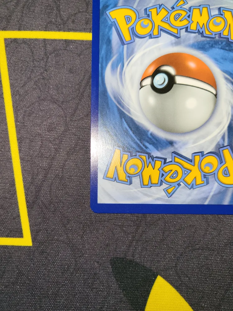 Vivid Voltage Hyper Rare Pikachu VMAX 188/185 image indicator(10)