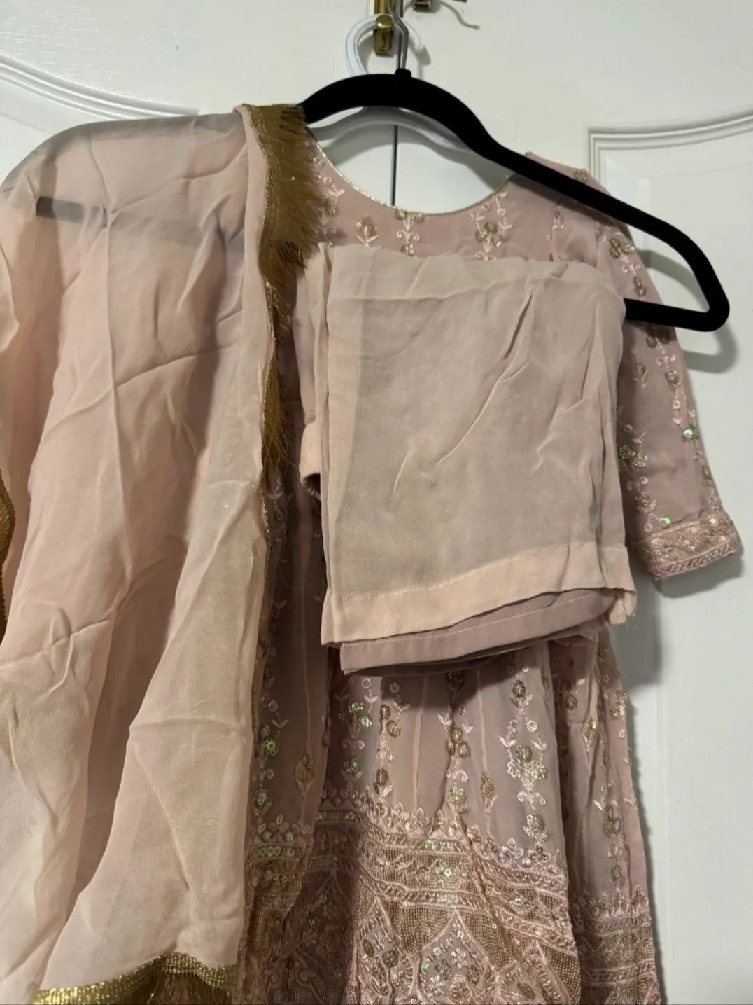 Gorgeous blush pink embroidered three-piece suit image indicator(2)