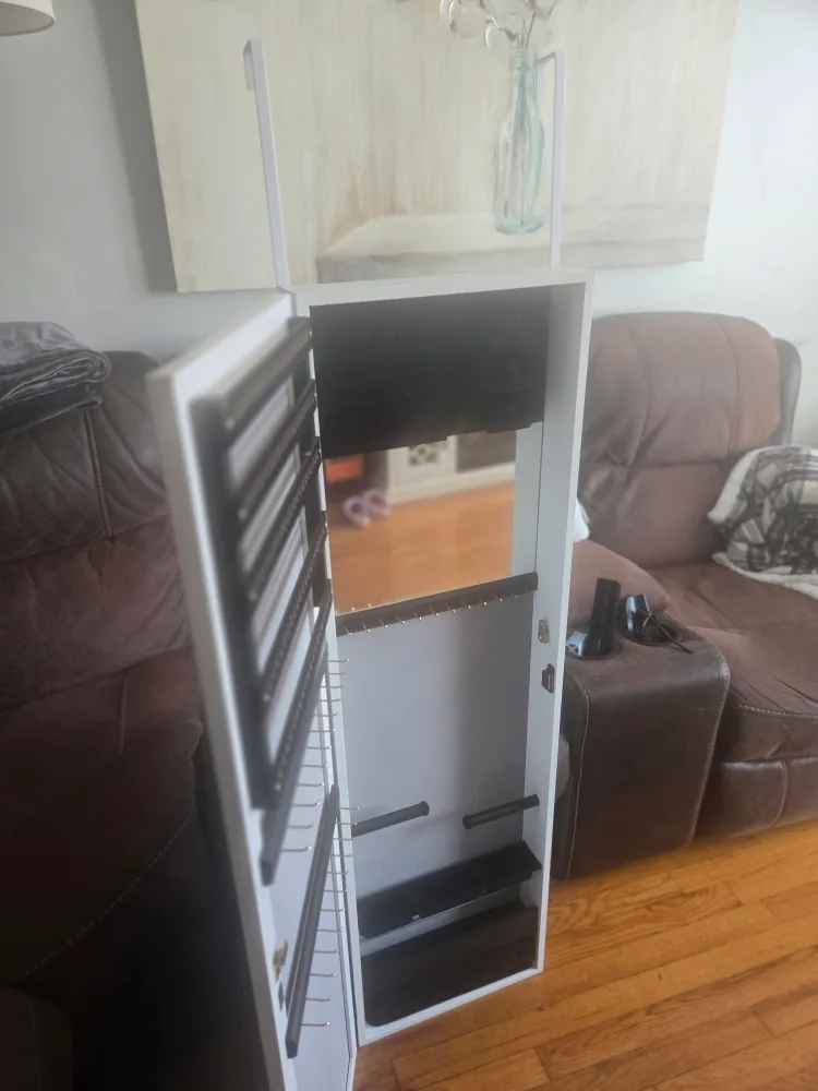 Mirrored Jewelry storage image indicator(2)