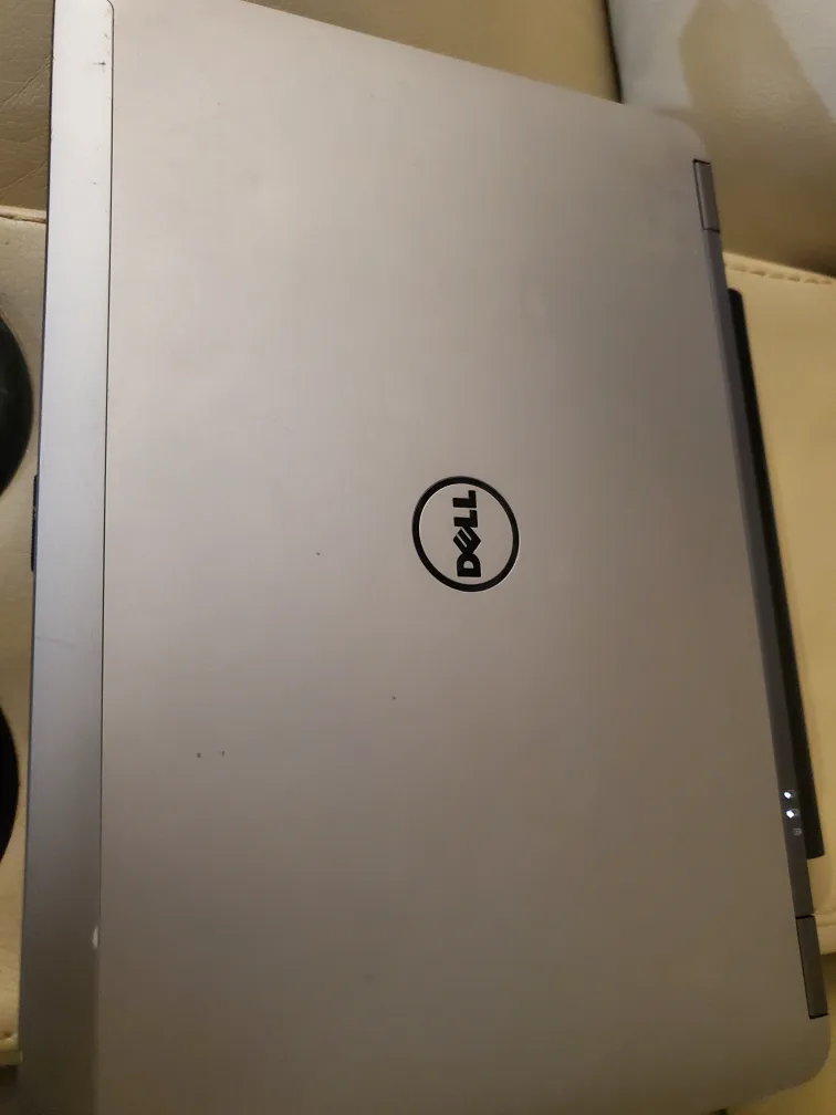 Dell Latitude E6430 Laptop - Used image indicator(2)