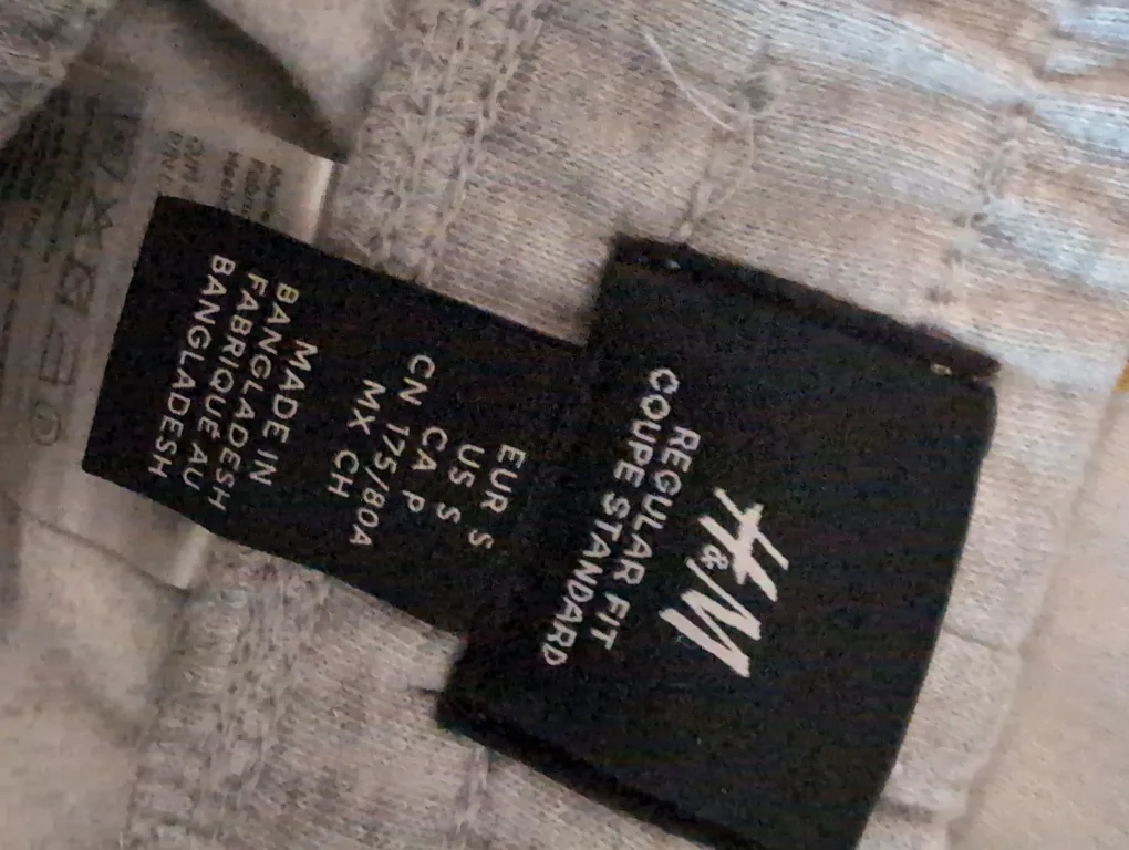 h&m grey sweatpants image indicator(2)