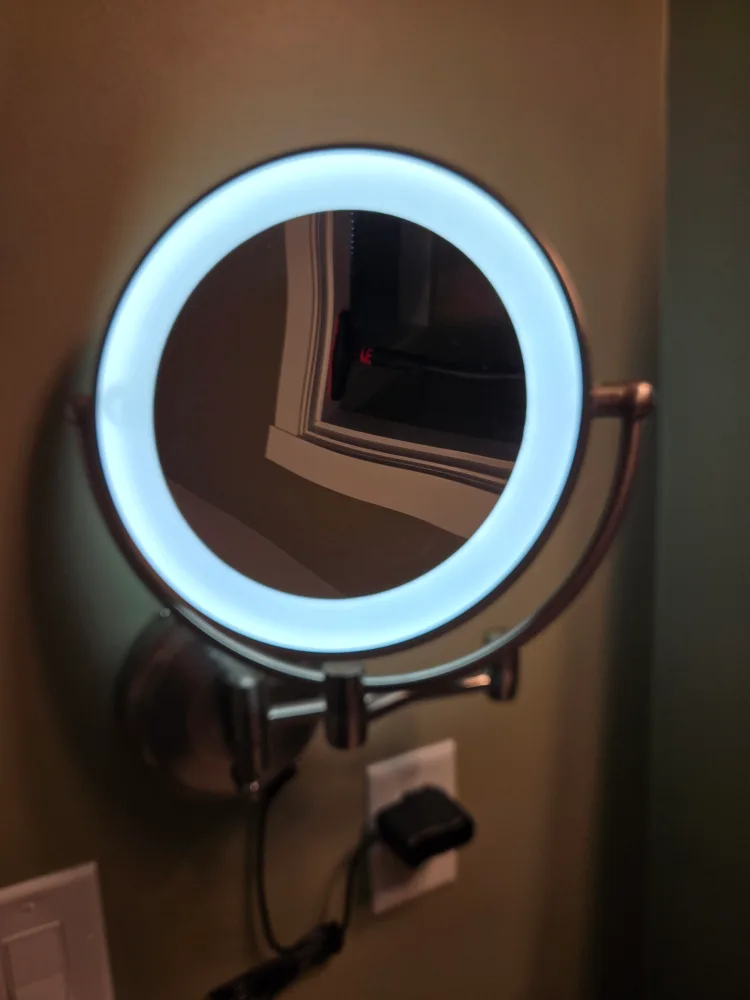 Lighted Vanity Mirror with Swivel Arm image indicator(2)
