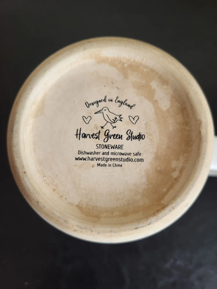 Bee Happy Mug (18oz) image indicator(2)