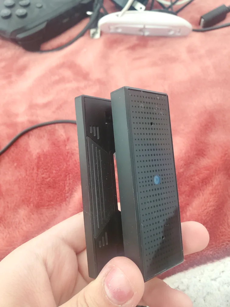 ASUS ROG  Clip-On Laptop Webcam image indicator(3)