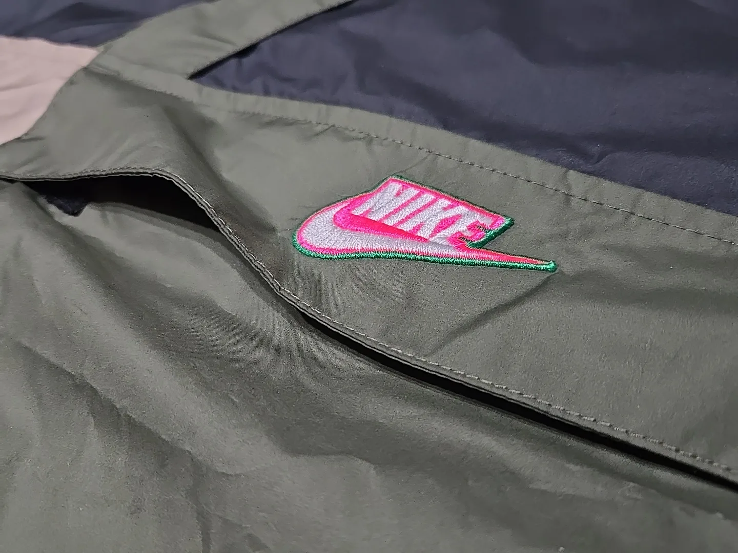 Nike Women's Anorak Jacket - Size 1x image indicator(2)