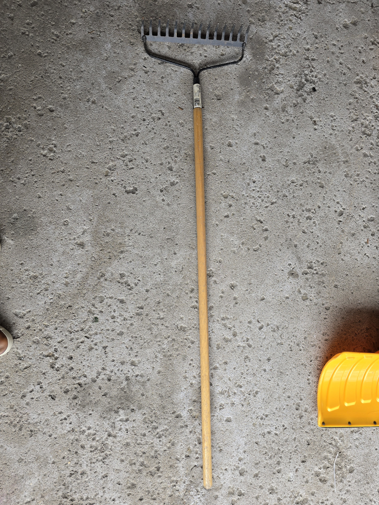Garden Rake with Wooden Handle