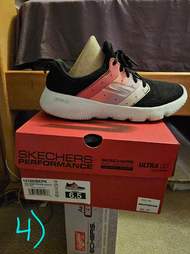 Skechers Shoes - various styles and sizes image indicator(4)