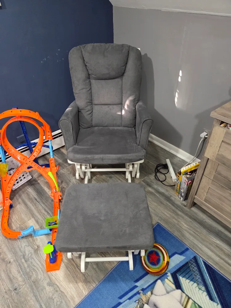 Gray Glider Rocker with Ottoman image indicator(5)