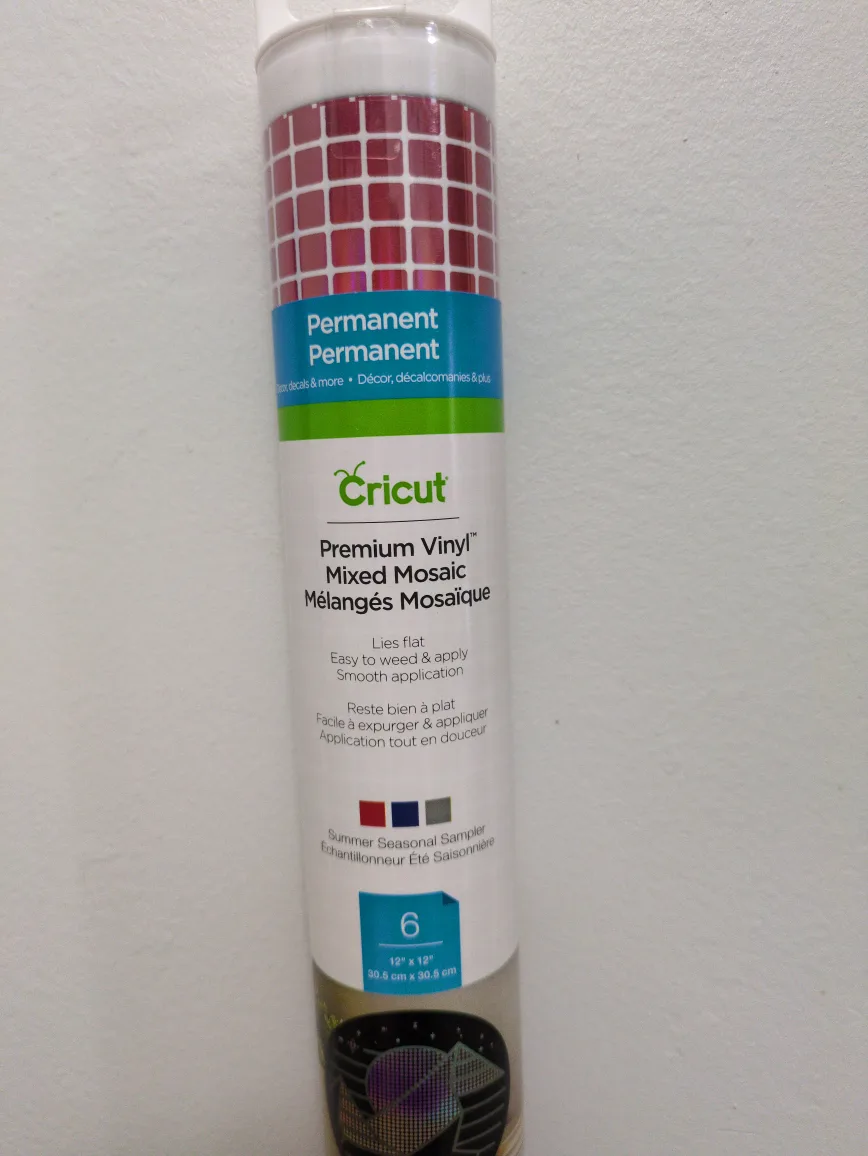 Cricut Everyday Iron-On  and Premium Vinyl Rolls image indicator(3)