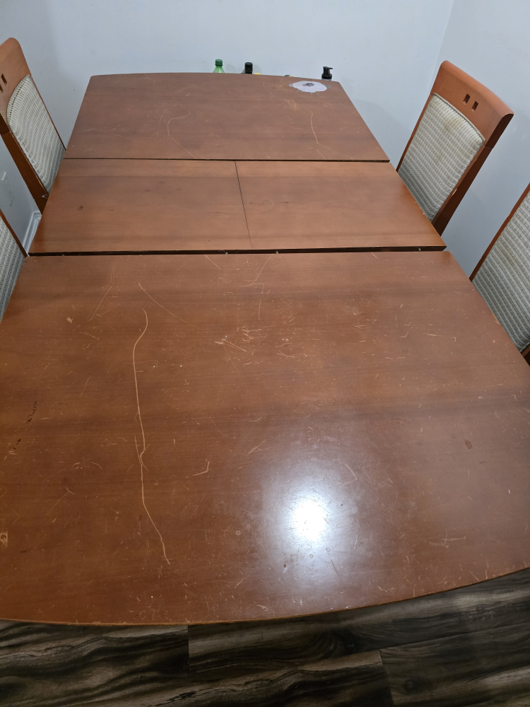 Extendable Dining Table and four Chairs Set