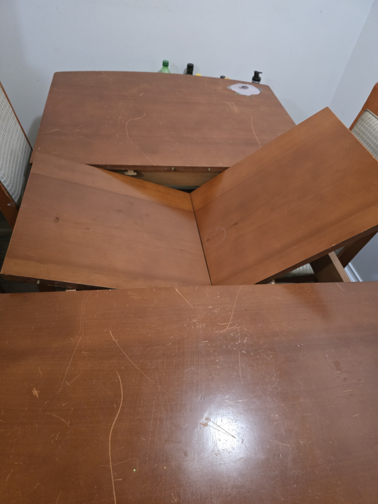 Extendable Dining Table and four Chairs Set - photo 3