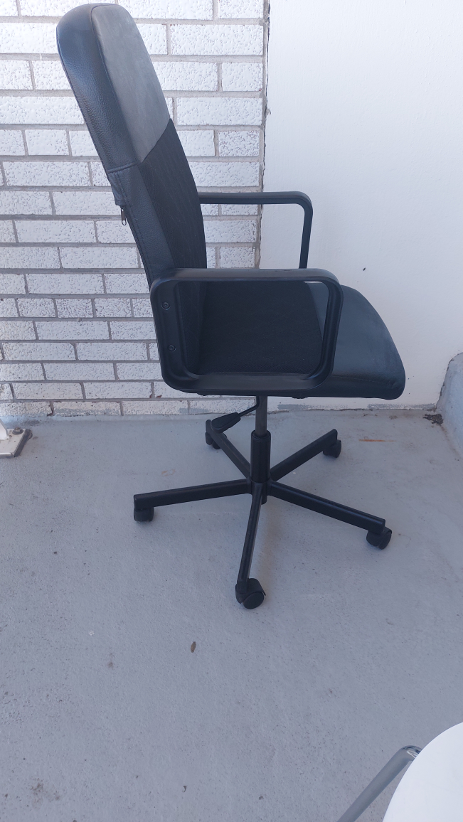 Black IKEA Office Chair with Armrests - photo 2