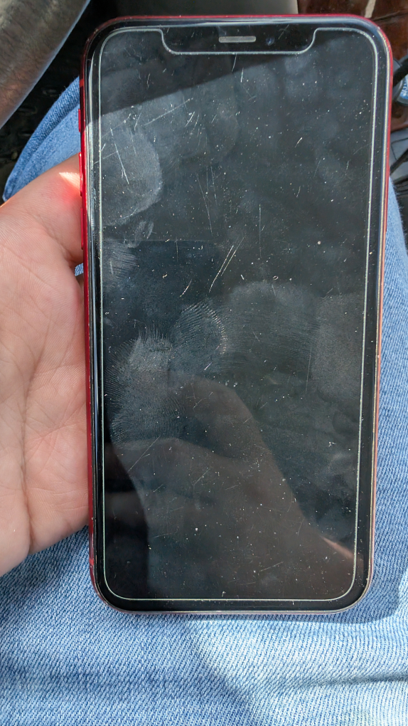 Used iPhone XR RED 64GB (It's good for repair.)