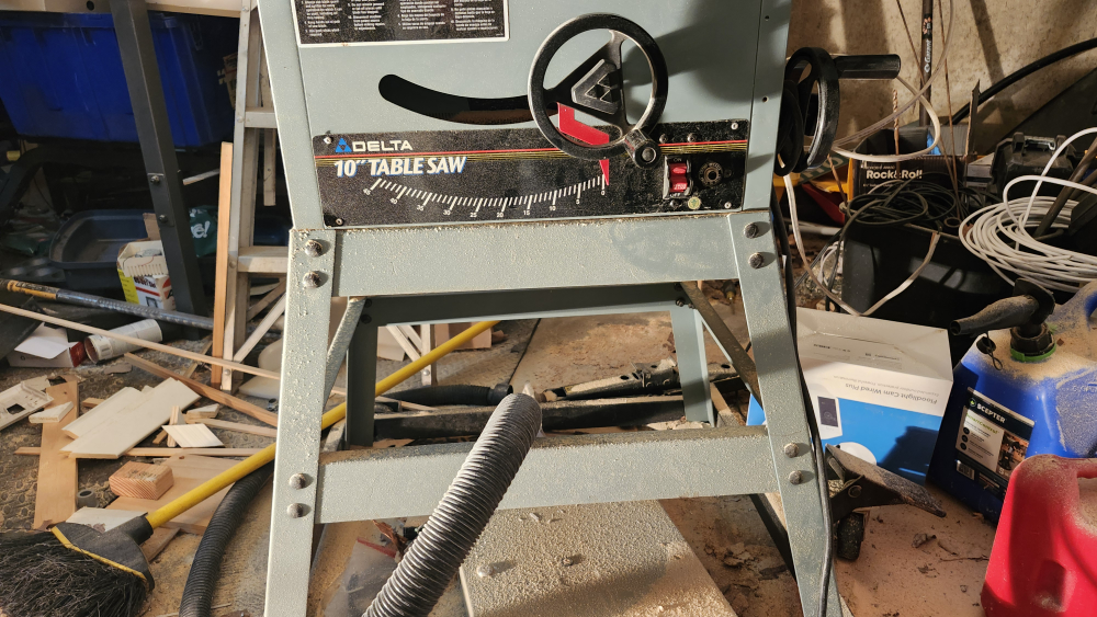 Delta 10" Table Saw - photo 2