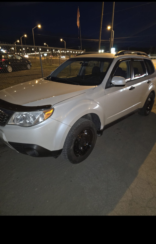 2010 Subaru Forester - photo 3