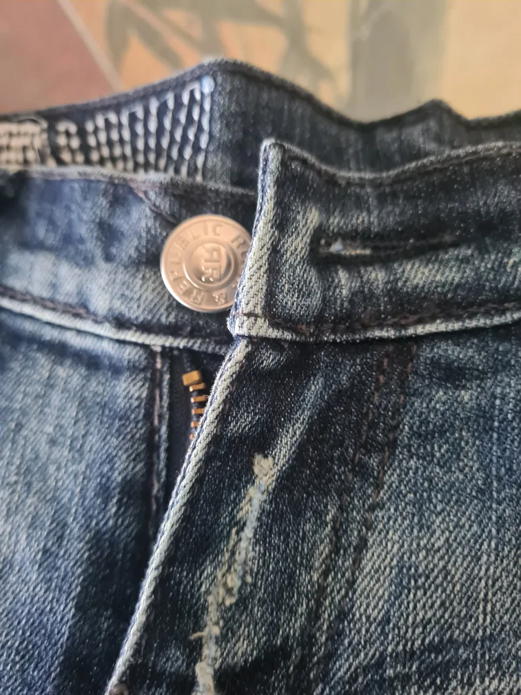Republic Jeans Sz 28 image indicator(5)