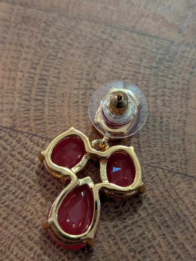 Adore Jewellery Set: Red Drop Earrings & Black Crystal Necklace image indicator(5)