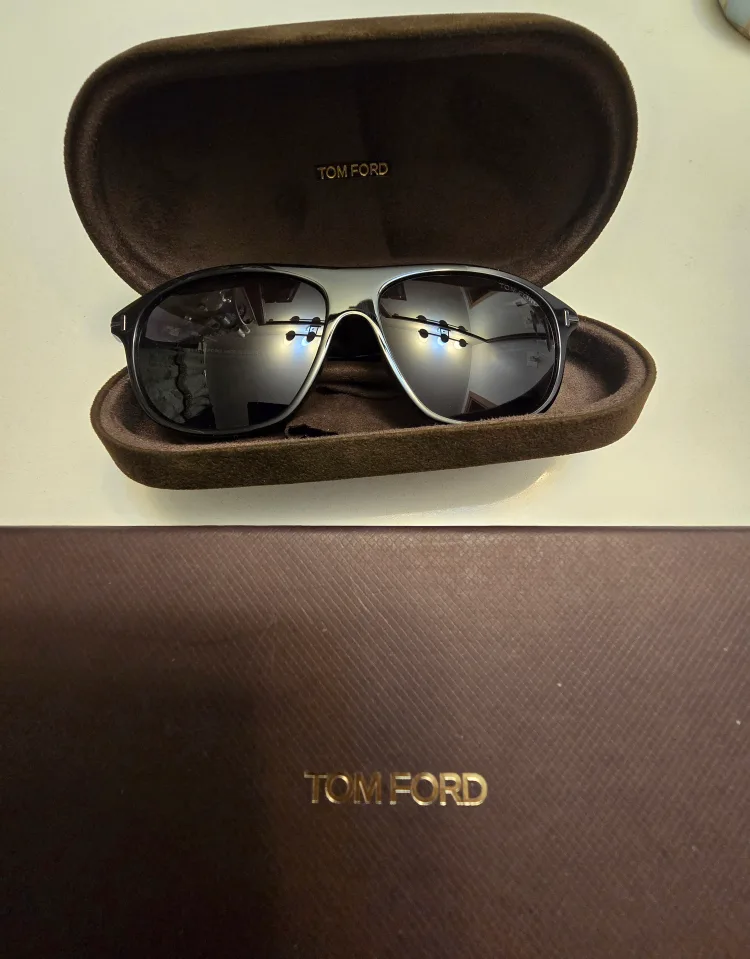 TOM FORD Sunglasses image indicator(5)