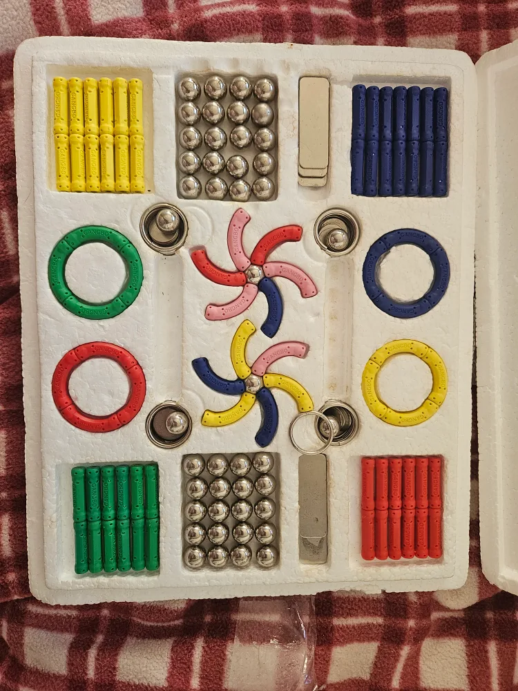 JINHUI Magnetic Building Set image indicator(2)