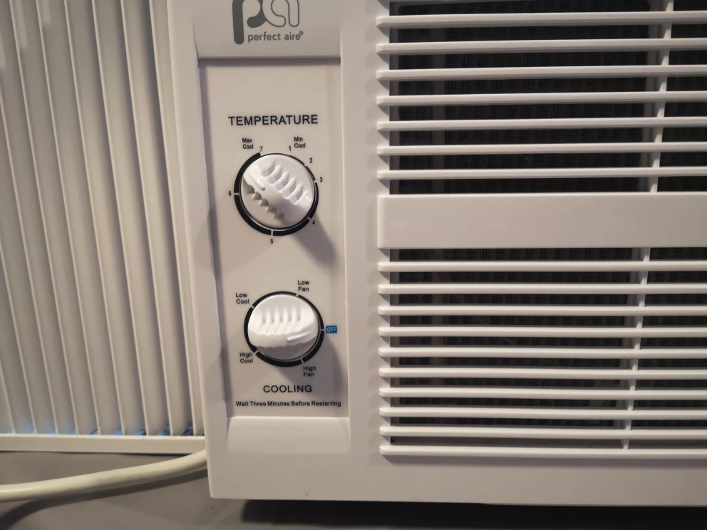 Air conditioning unit - window - photo 2