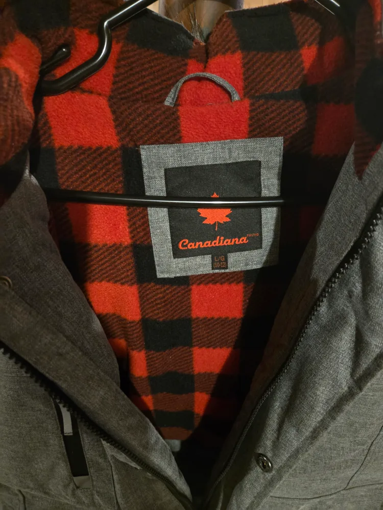 Canadiana Grey Winter Jacket Size L/G image indicator(2)
