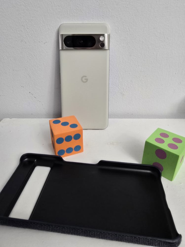 Google Pixel 8 Pro - 256GB - Like New - photo 4