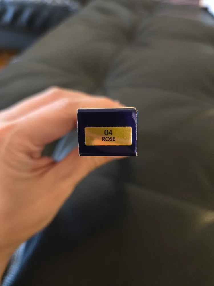 Estee Lauder Double Wear Stay-in-Place Lip Pencil - Rose 04 image indicator(2)