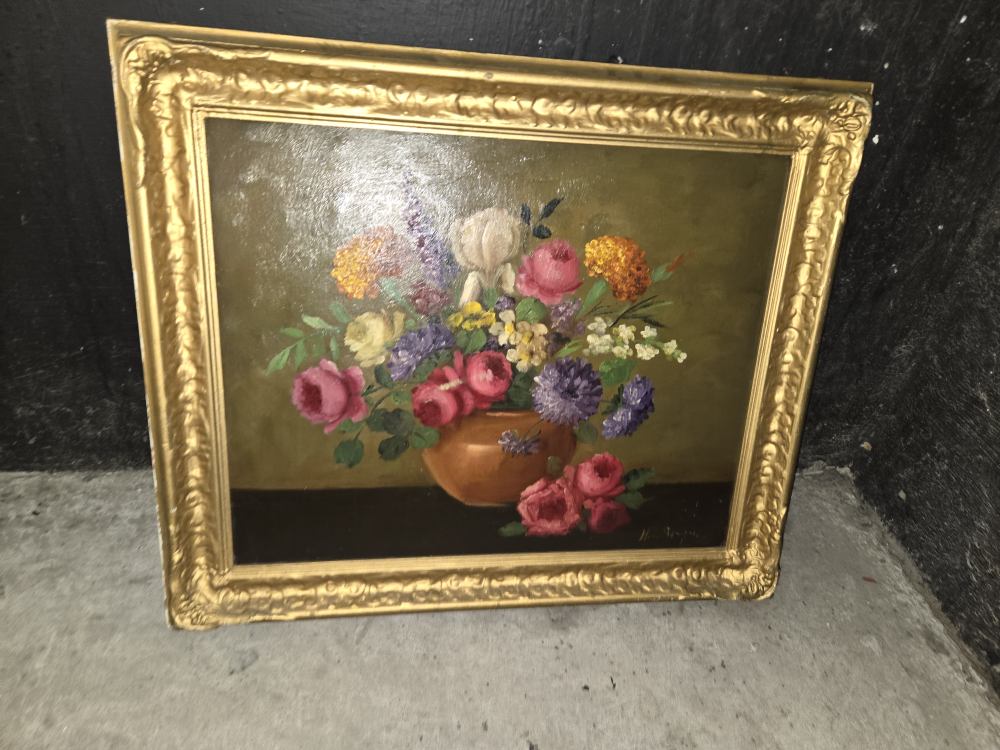 Vintage Oil Painting of Flowers in a Pot - photo 3