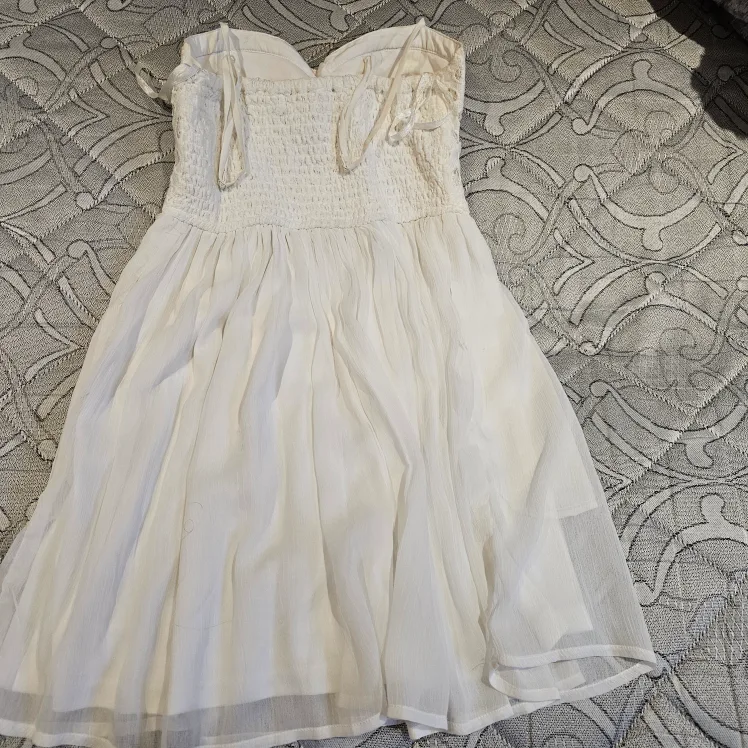 White Lace Overlay Dress, Size XS image indicator(4)
