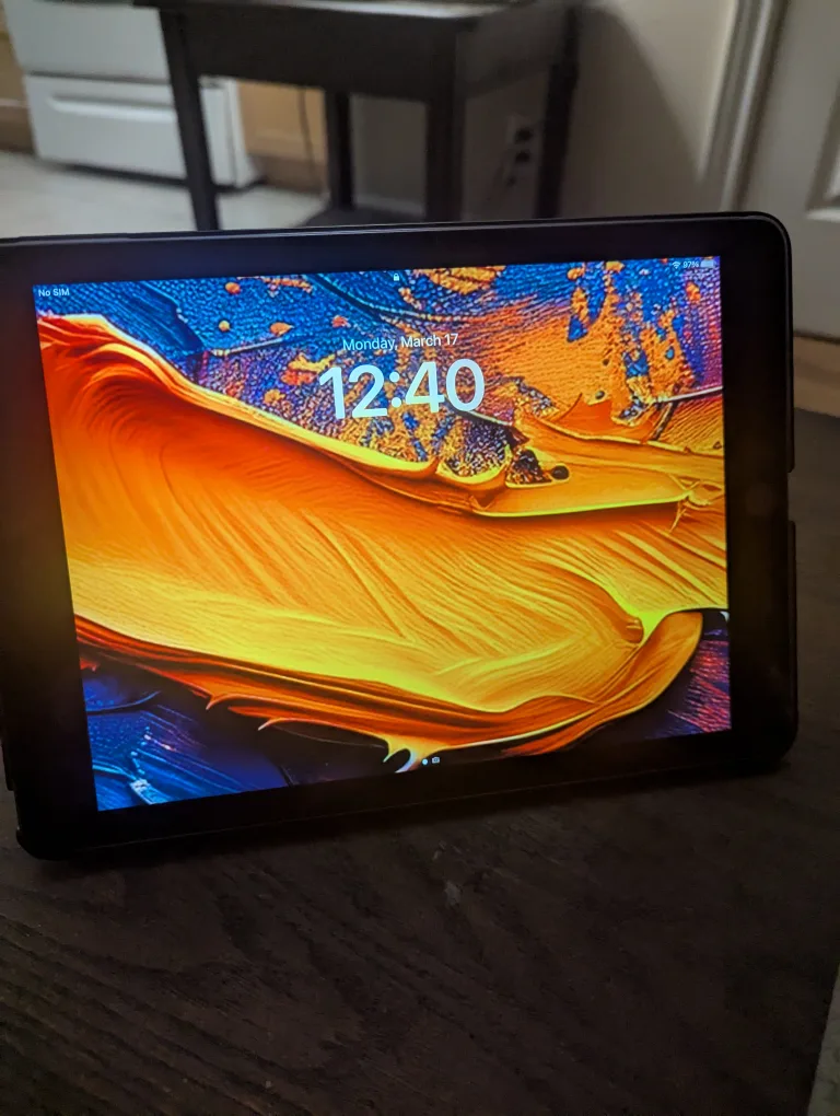 ipad 5th gen 32gb wifi/cellular image indicator(3)