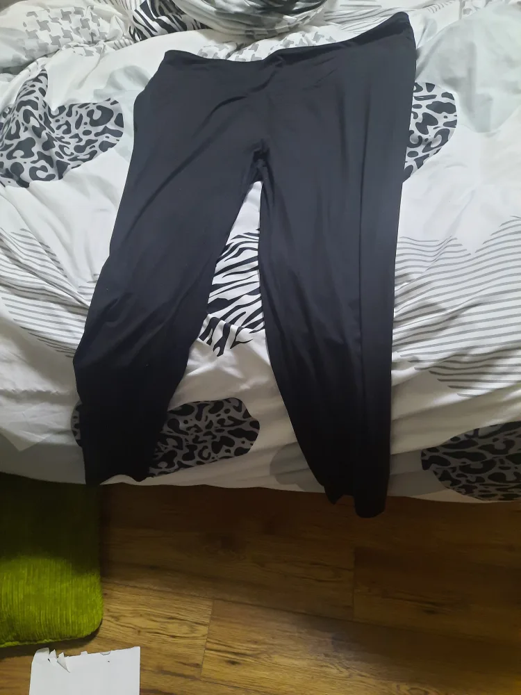 Black Leggings - Size 2X pick up only image indicator(2)