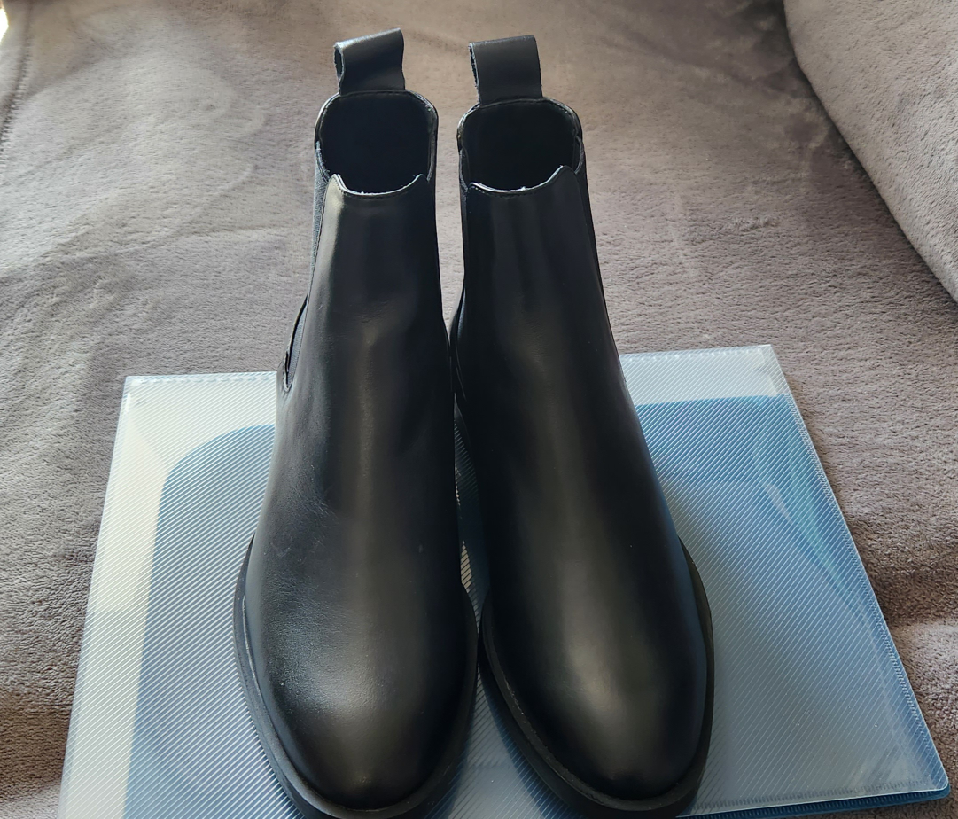 New Zara Black Leather Chelsea Boots