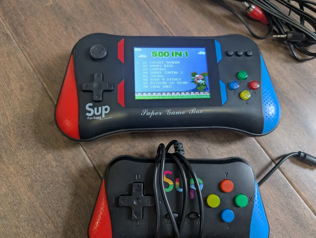 Retro Handheld Game Consoles + Controllers & Cases image indicator(6)