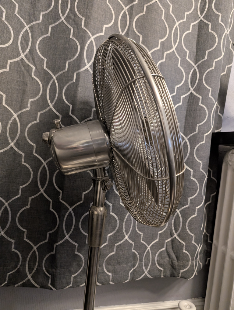 Hunter 16-inch Stand Fan - photo 4