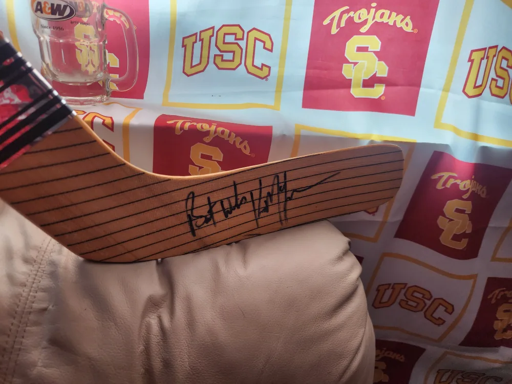 Autographed Hespelar Hockey Stick. Capt Kirk Mclean image indicator(3)